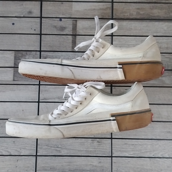 Cream Vans with white and gum bottoms men's size 9.5 - Picture 3 of 6